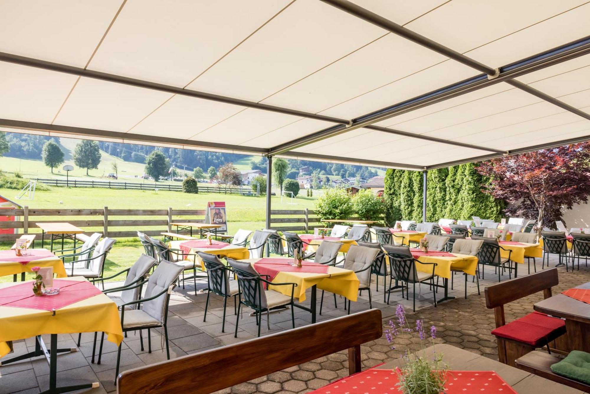 Hotel Alpenhof Westendorf Bagian luar foto